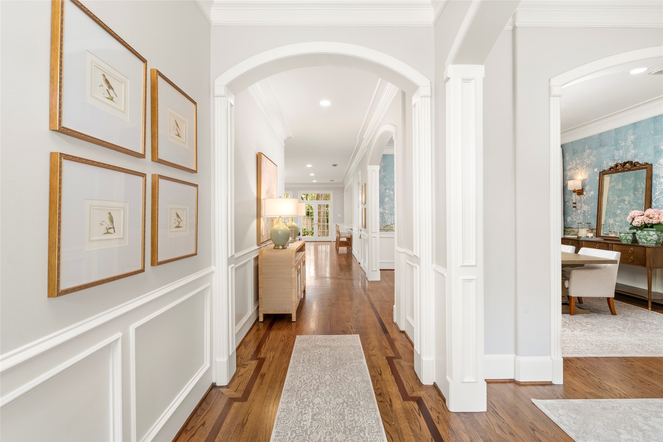 4220 Riley Street West University Place, TX 77005 - Photo 2 of 35 When you walk into this gorgeous residence in West University Place, you will never want to leave! Every inch of space has been exquisitely curated for the comforts of daily living and the ease of entertaining.
