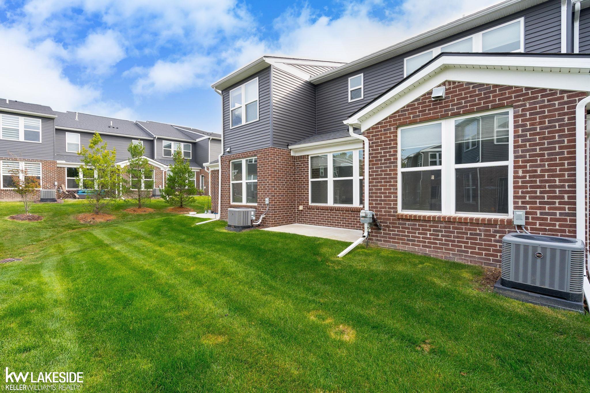324 Strawberry Drive Rochester, MI 48307 - Photo 44 of 48 50196590-2C8586D5-25FA-4E6C-A81C-979CFF268CEC.JPG