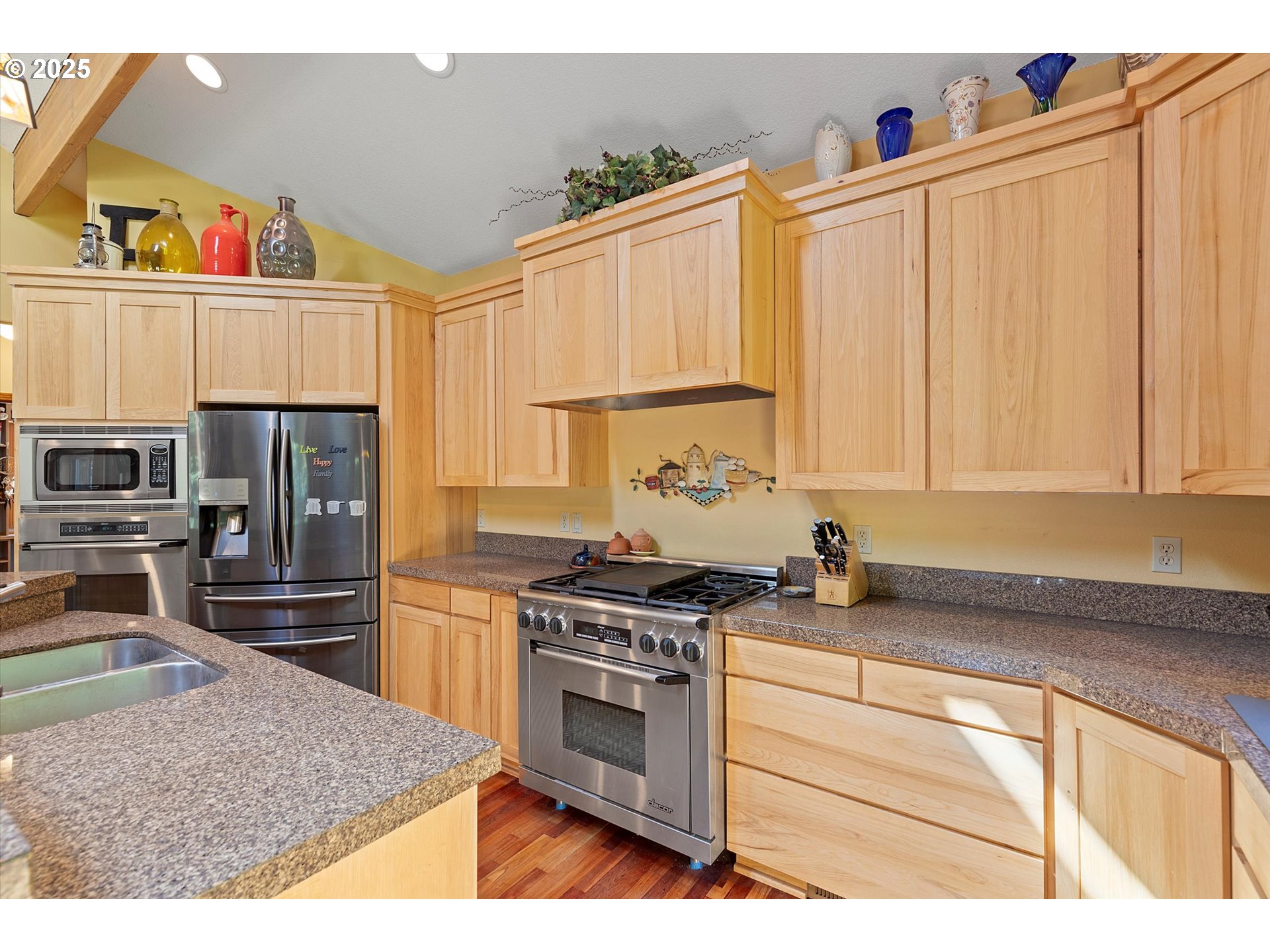 20898 Southwest McCormick Hill Road Hillsboro, OR 97123 - Photo 14 of 48 Kitchen