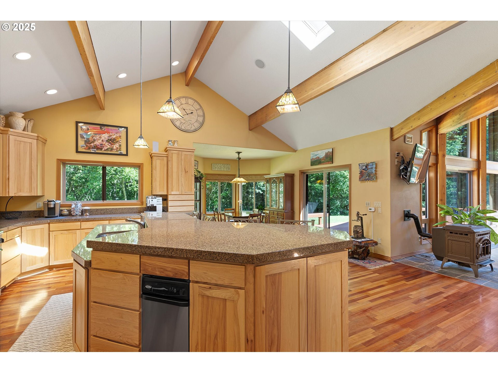 20898 Southwest McCormick Hill Road Hillsboro, OR 97123 - Photo 15 of 48 Kitchen