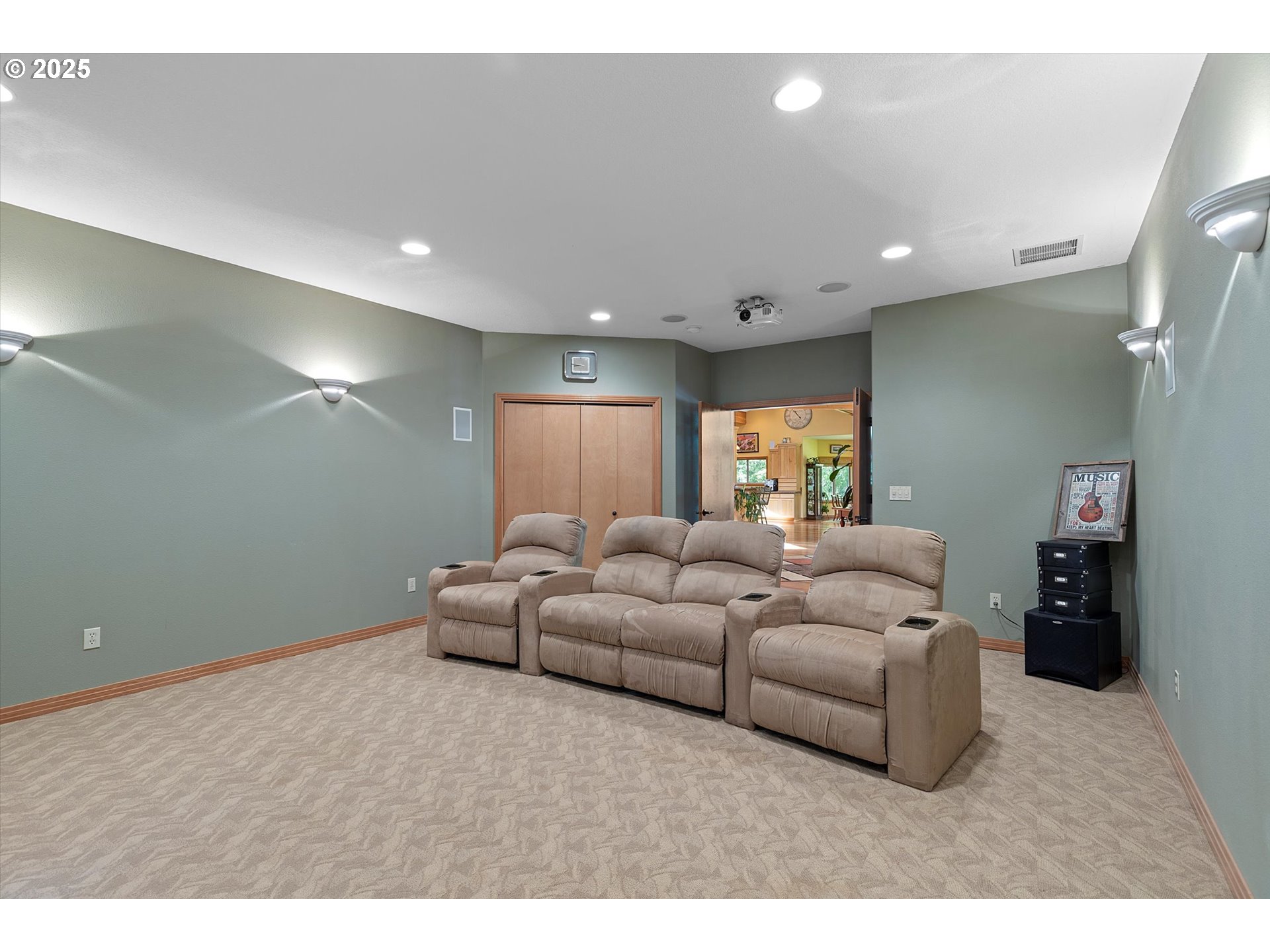 20898 Southwest McCormick Hill Road Hillsboro, OR 97123 - Photo 20 of 48 Media Room