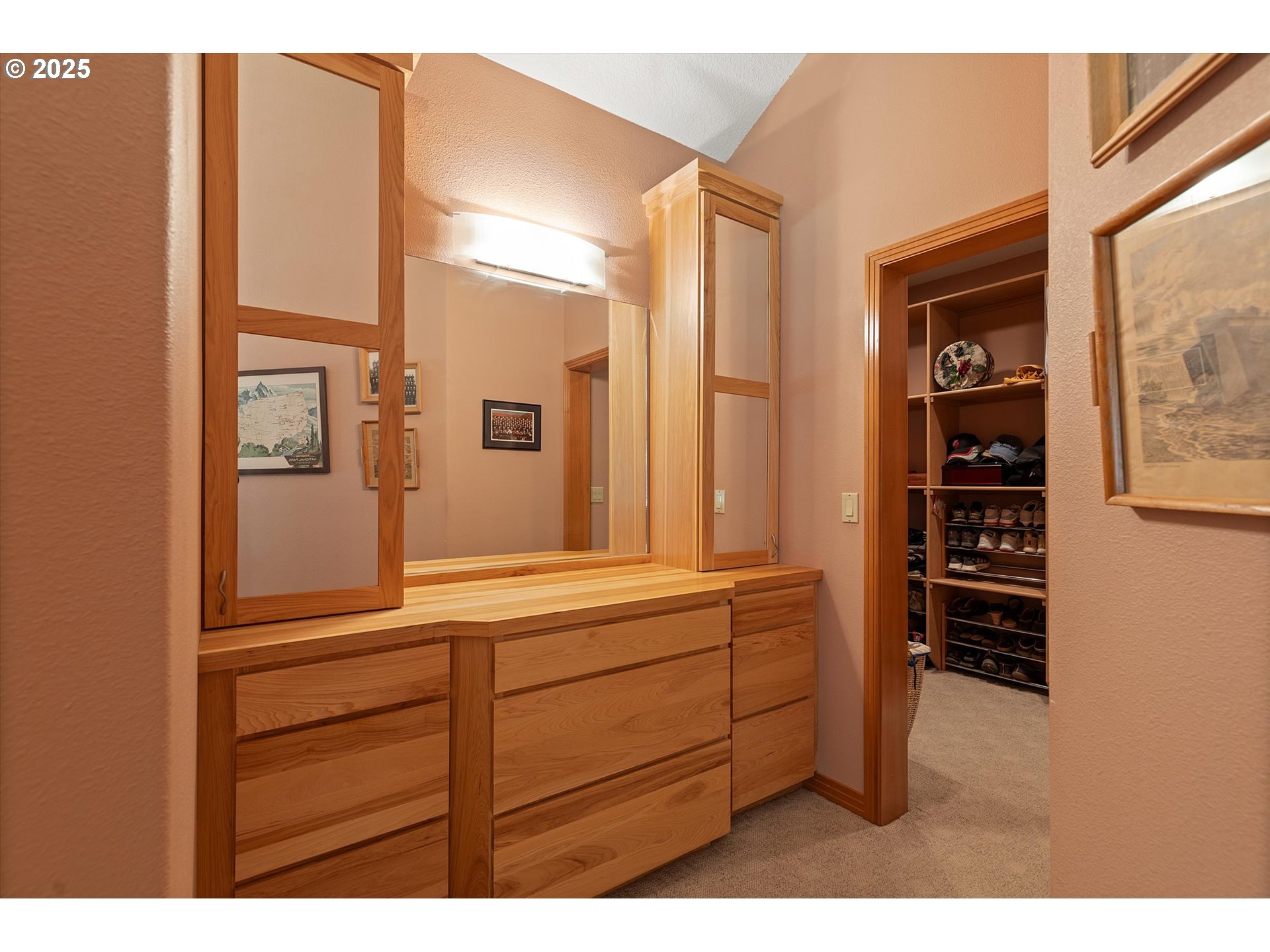 20898 Southwest McCormick Hill Road Hillsboro, OR 97123 - Photo 27 of 48 Owner's Suite Bathroom