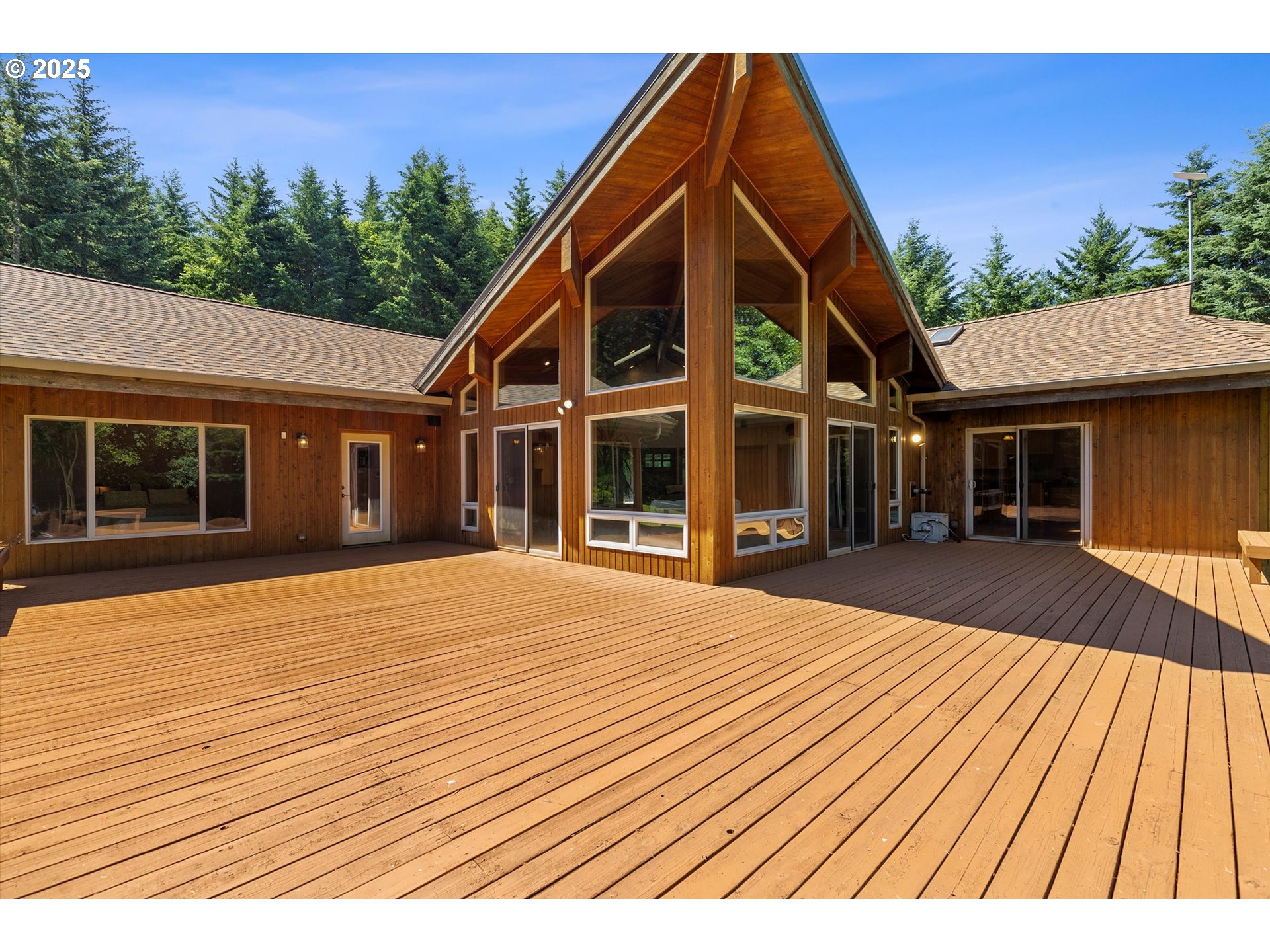 20898 Southwest McCormick Hill Road Hillsboro, OR 97123 - Photo 39 of 48 Deck