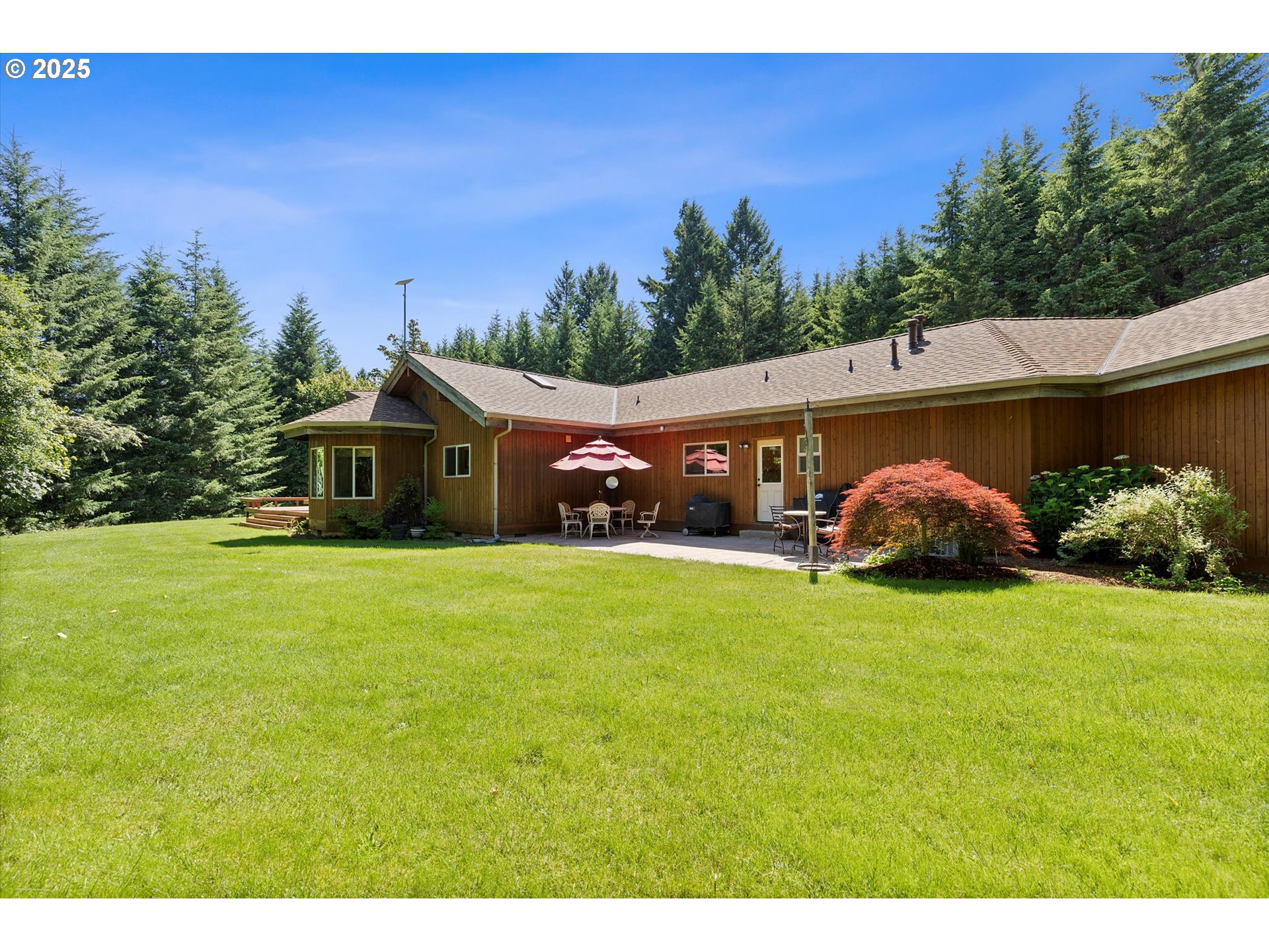 20898 Southwest McCormick Hill Road Hillsboro, OR 97123 - Photo 40 of 48 Patio