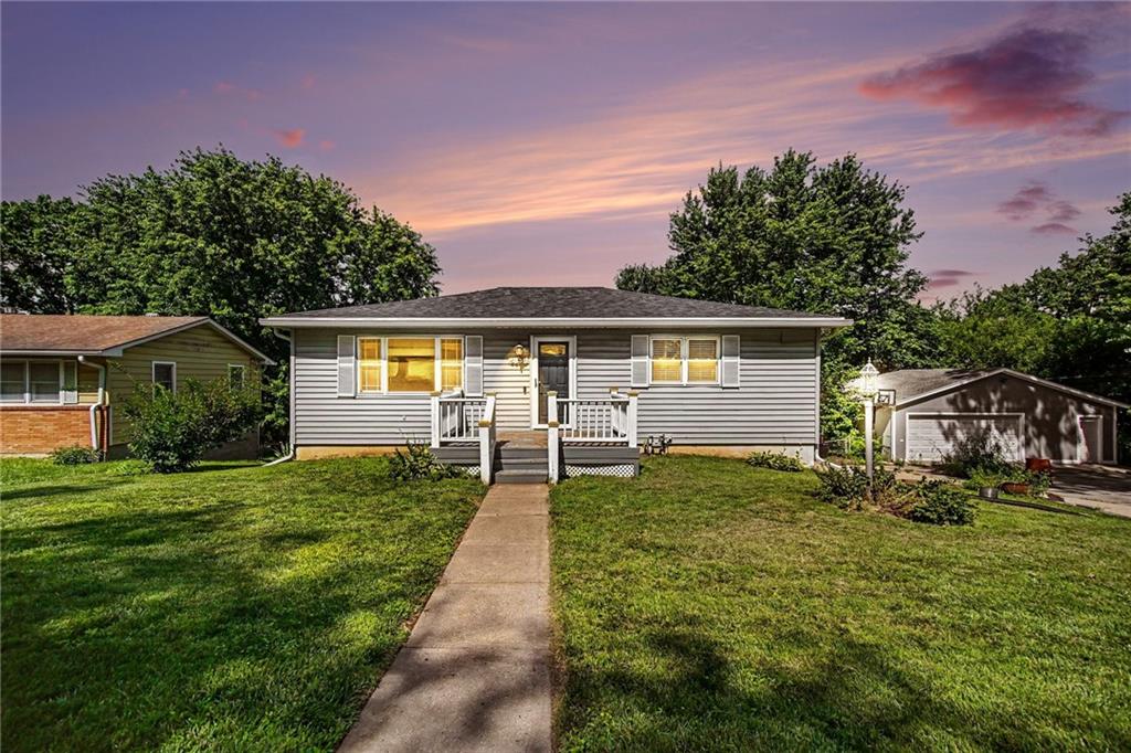 5808 Pleasant Avenue St. Joseph, MO 64503 - Photo 1 of 19