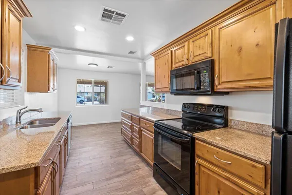 $3,700 | 528 West 18th Street, Tempe, AZ 85281