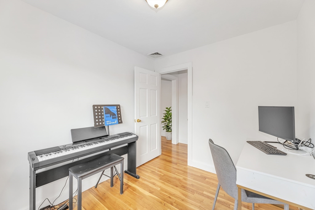 5 Spinney Street, Unit 2 Boston, MA 02132 - Photo 15 of 27
