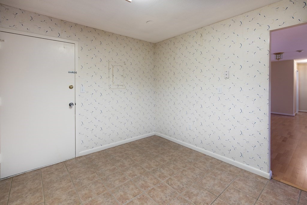 1006 Paradise Road, Unit 3E Swampscott, MA 01907 - Photo 10 of 29 Gallery Image 10