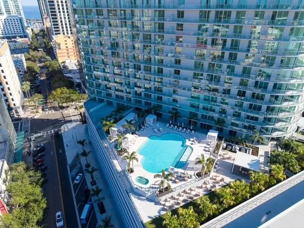 $9,500 | 400 Central Avenue, Unit 2405, St. Petersburg, FL 33701