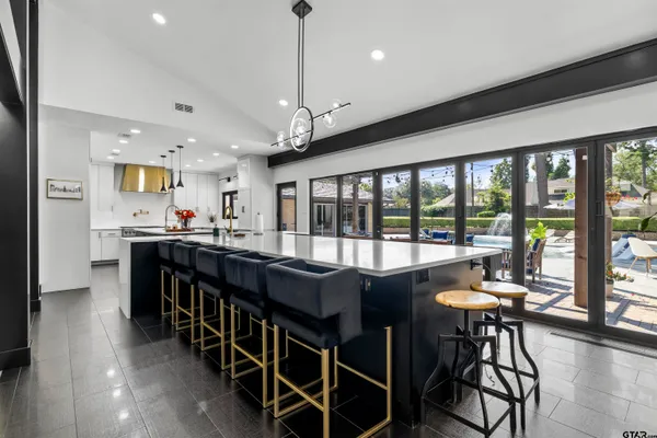 $949,000 | 1300 Montclair Street, Longview, TX 75601