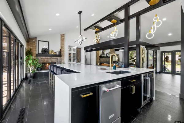 $949,000 | 1300 Montclair Street, Longview, TX 75601