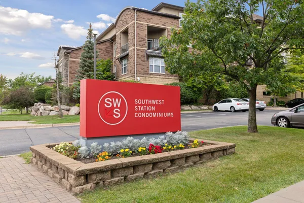 $194,900 | 13560 Technology Dr., Unit 1104, Eden Prairie, MN 55344