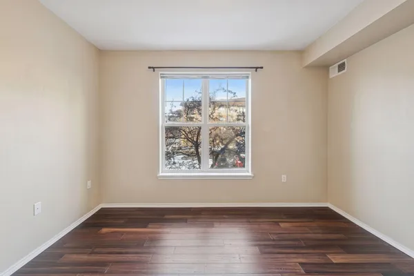 $194,900 | 13560 Technology Dr., Unit 1104, Eden Prairie, MN 55344