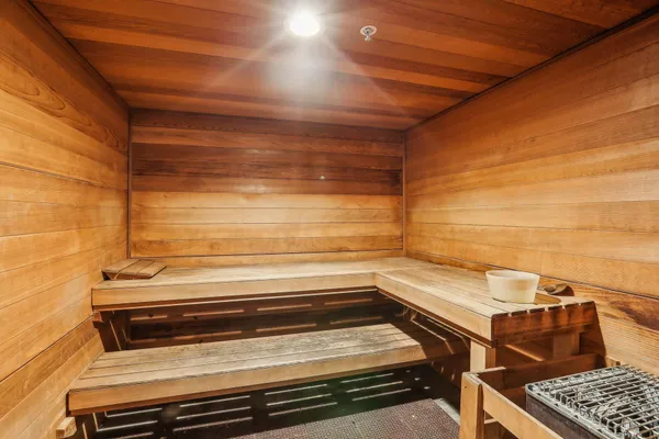 $194,900 | 13560 Technology Dr., Unit 1104, Eden Prairie, MN 55344