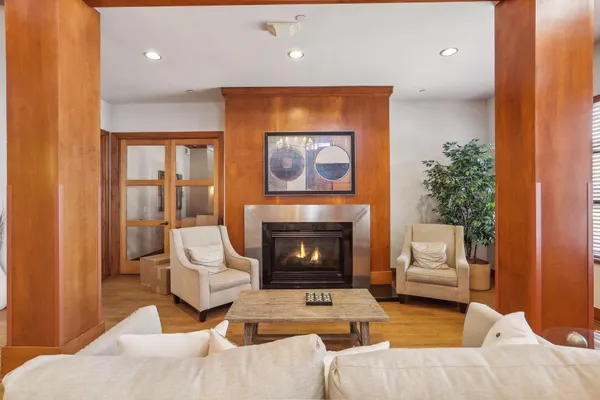 $194,900 | 13560 Technology Dr., Unit 1104, Eden Prairie, MN 55344