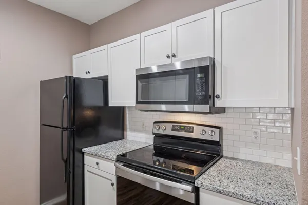 $194,900 | 13560 Technology Dr., Unit 1104, Eden Prairie, MN 55344