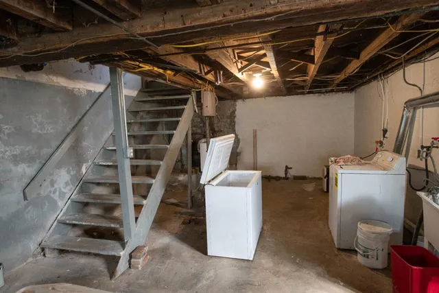 $379,000 | 7174 Hartford Pike, Aurora, IN 47001