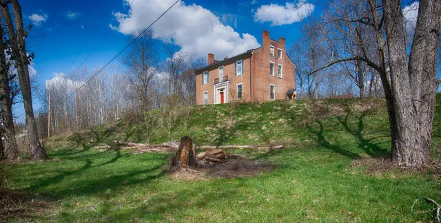 $379,000 | 7174 Hartford Pike, Aurora, IN 47001