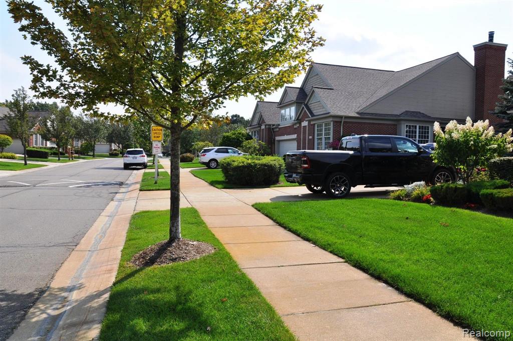 3725 Tremonte Circle Rochester, MI 48306 - Photo 3 of 50 Gallery Image 3