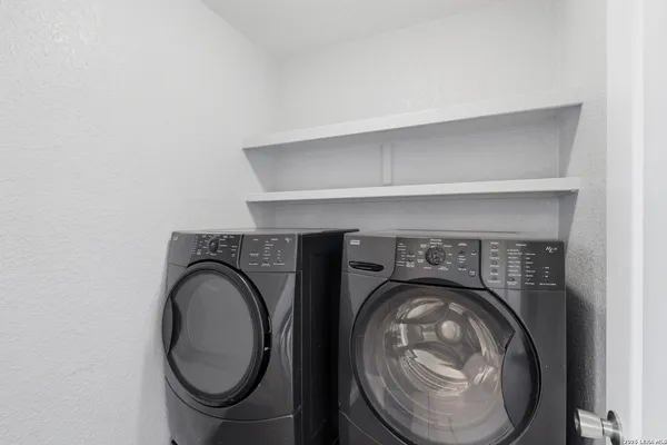 $569,999 | 13040 Tomlynn, Atascosa, TX 78002