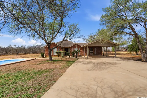 $569,999 | 13040 Tomlynn, Atascosa, TX 78002