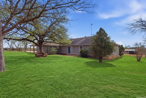$569,999 | 13040 Tomlynn, Atascosa, TX 78002
