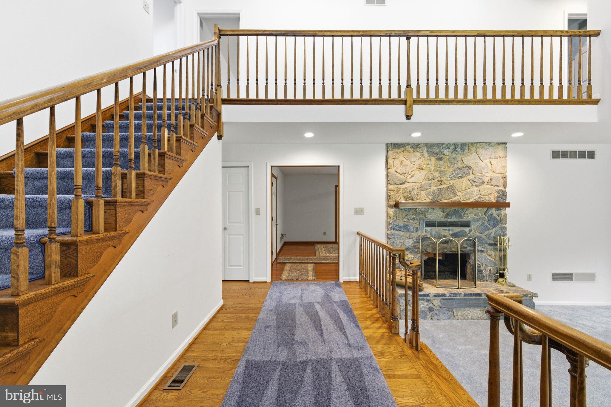 736 Letitia Drive Hockessin, DE 19707 - Photo 15 of 92 Foyer