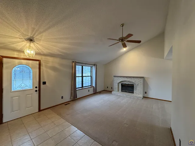 $250,000 | 6316 Southwest 27th Street, Topeka, KS 66614