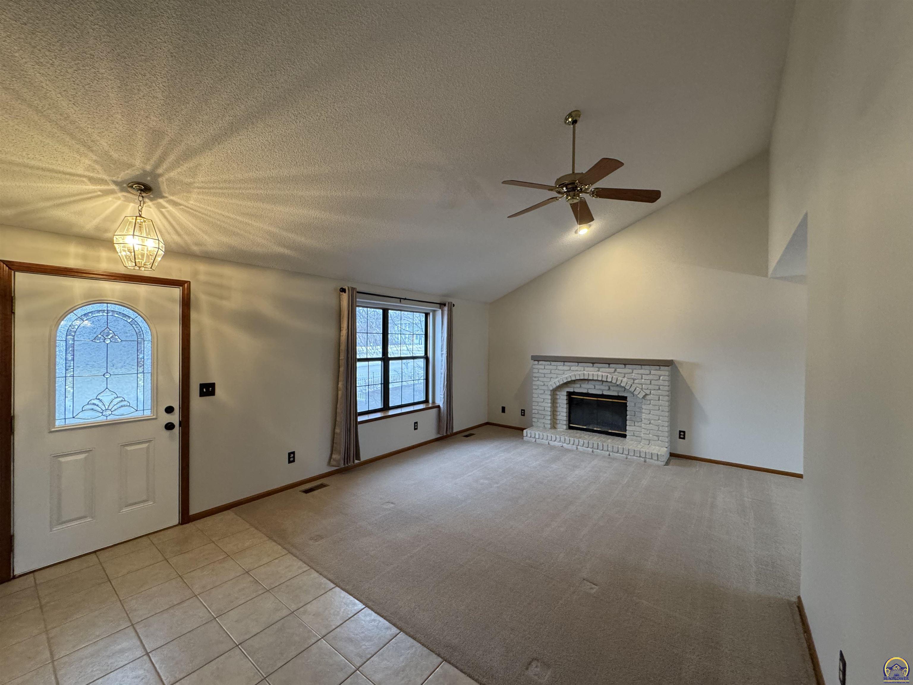 6316 Southwest 27th Street Topeka, KS 66614 - Photo 3 of 15