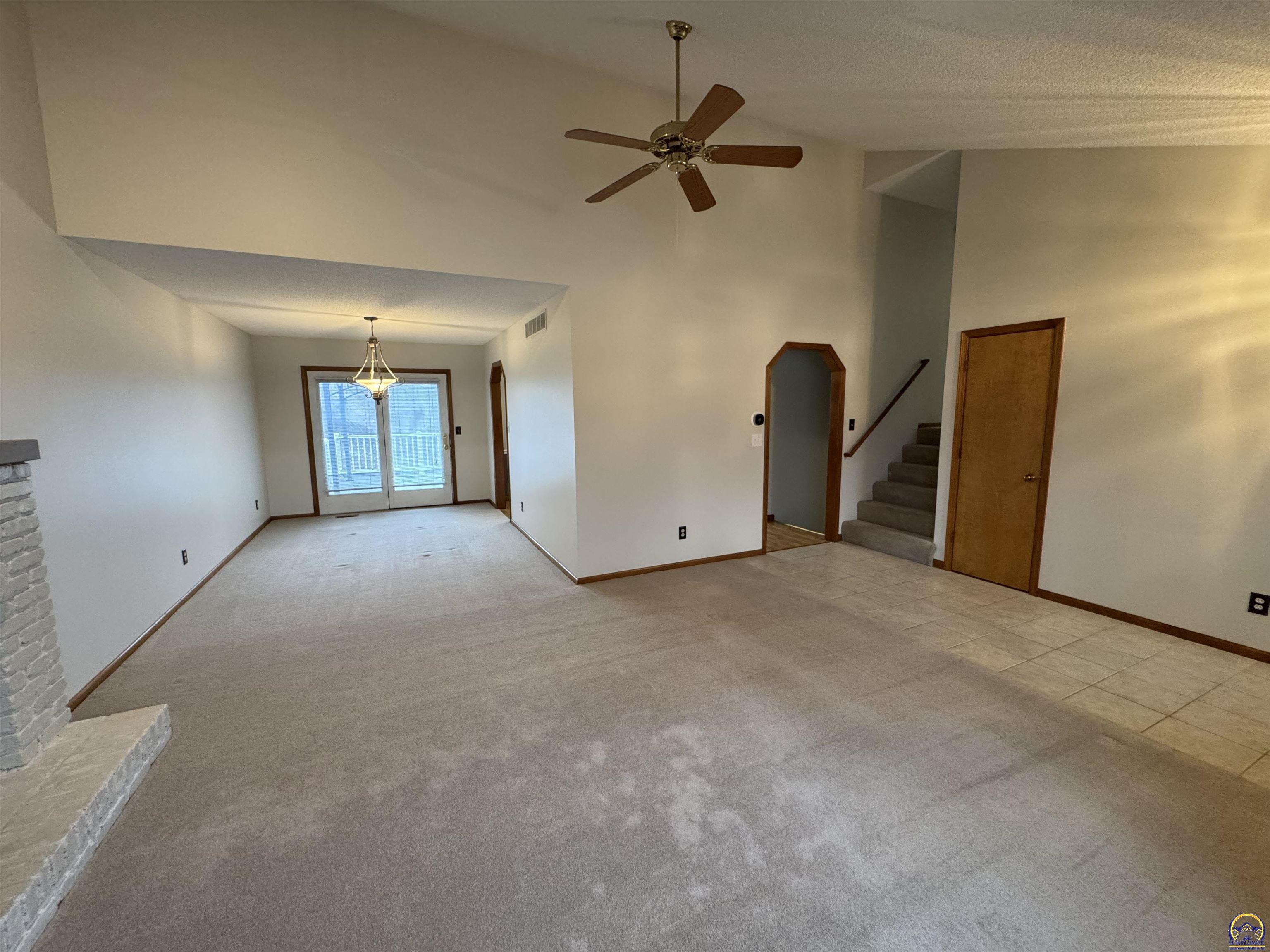 6316 Southwest 27th Street Topeka, KS 66614 - Photo 4 of 15