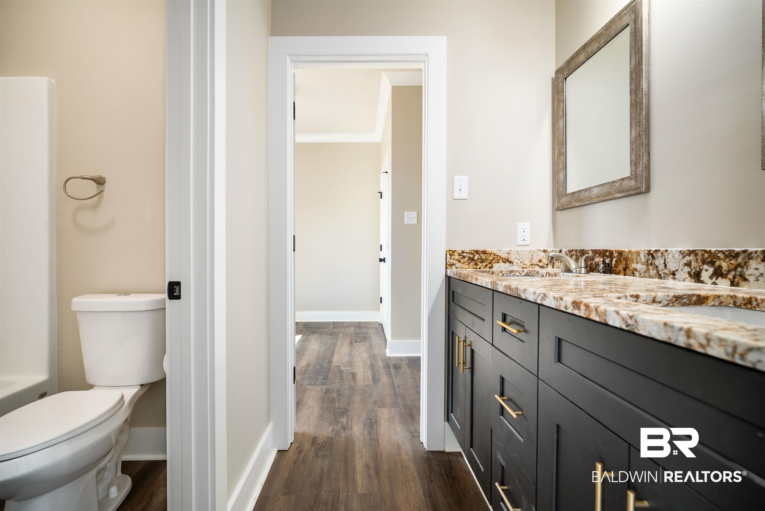 188 Hampton Ridge Mobile, AL 36608 - Photo 25 of 37 Jack and Jill bathroom with double vanity and granite tops. Separate toilet and shower room.
