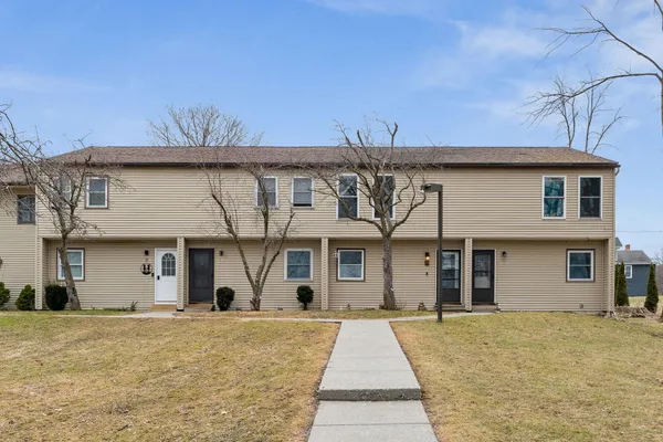 $269,500 | 13 Cherry Tree Court, St. Albans, VT 05478