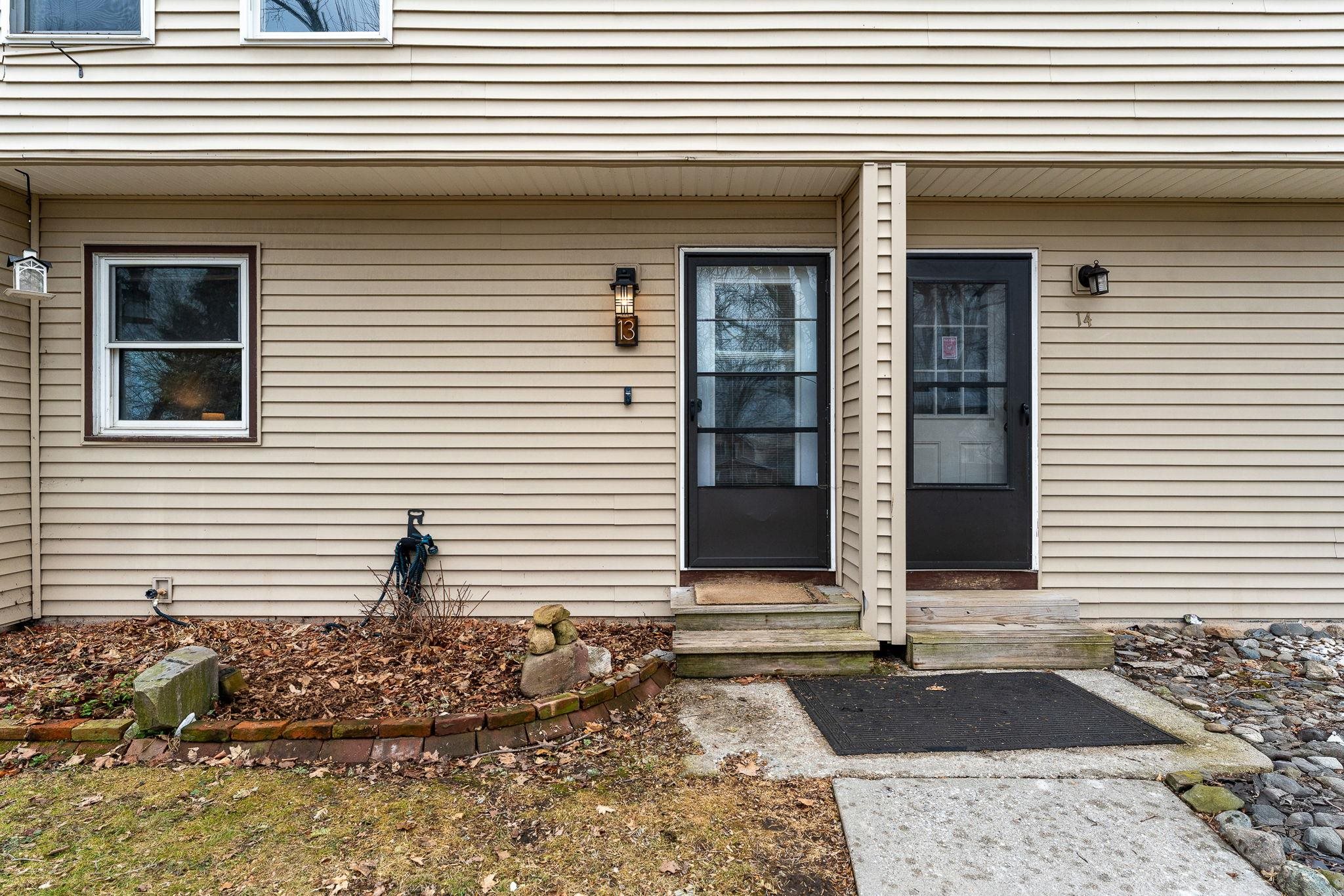 13 Cherry Tree Court St. Albans, VT 05478 - Photo 2 of 29