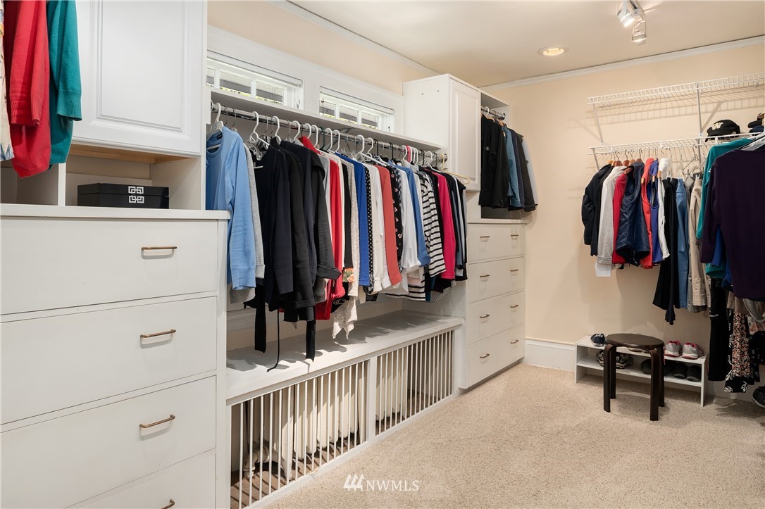 1508 East Howe Street Seattle, WA 98112 - Photo 16 of 22