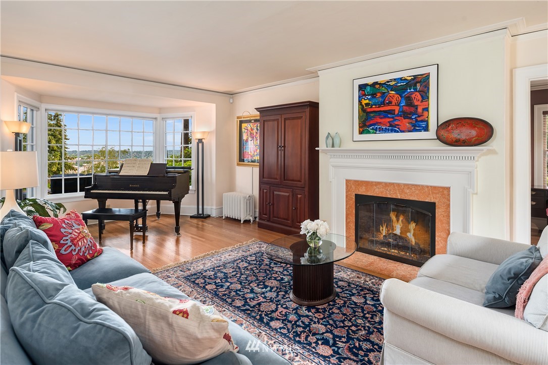 1508 East Howe Street Seattle, WA 98112 - Photo 5 of 22