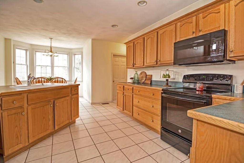 31 Field Pond Road Milford, MA 01757 - Photo 11 of 29 Gallery Image 11