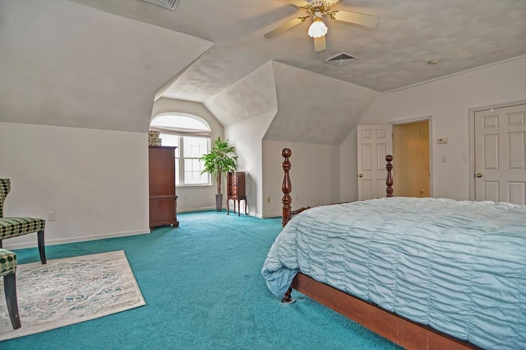 31 Field Pond Road Milford, MA 01757 - Photo 18 of 29 Gallery Image 18