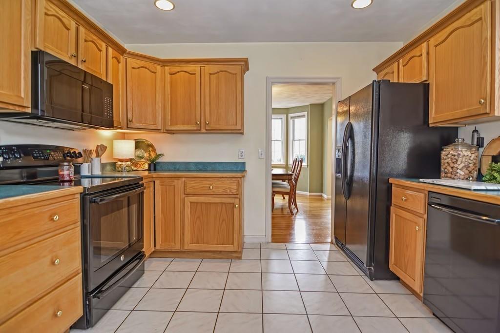 31 Field Pond Road Milford, MA 01757 - Photo 10 of 29 Gallery Image 10