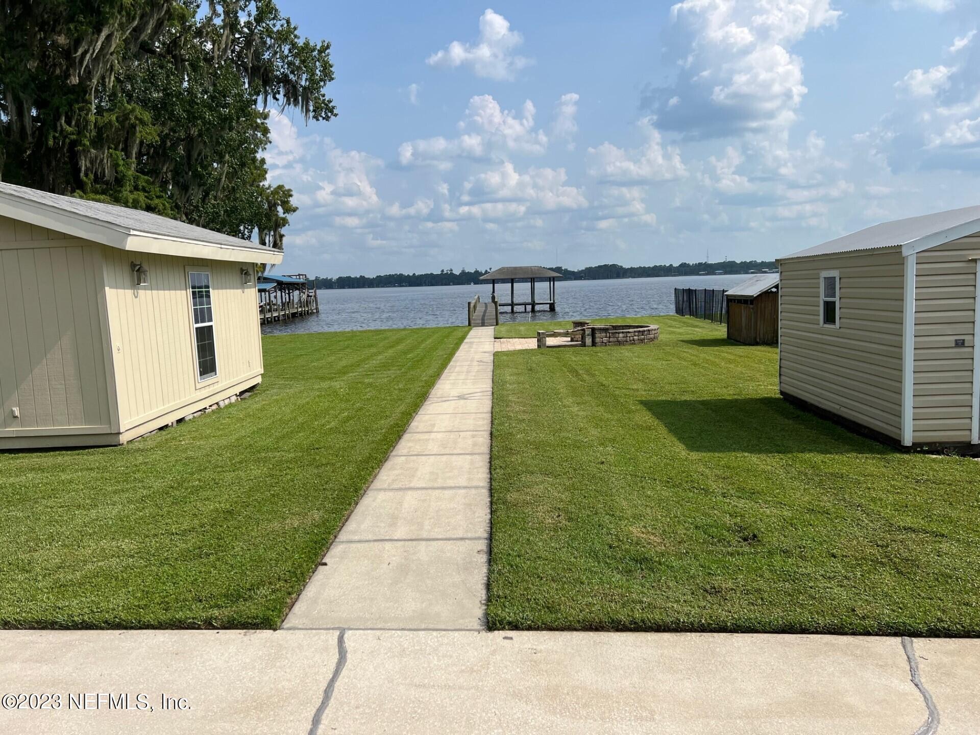 2976 Magnolia Road Orange Park, FL 32065 - Photo 28 of 44 a view of a backyard