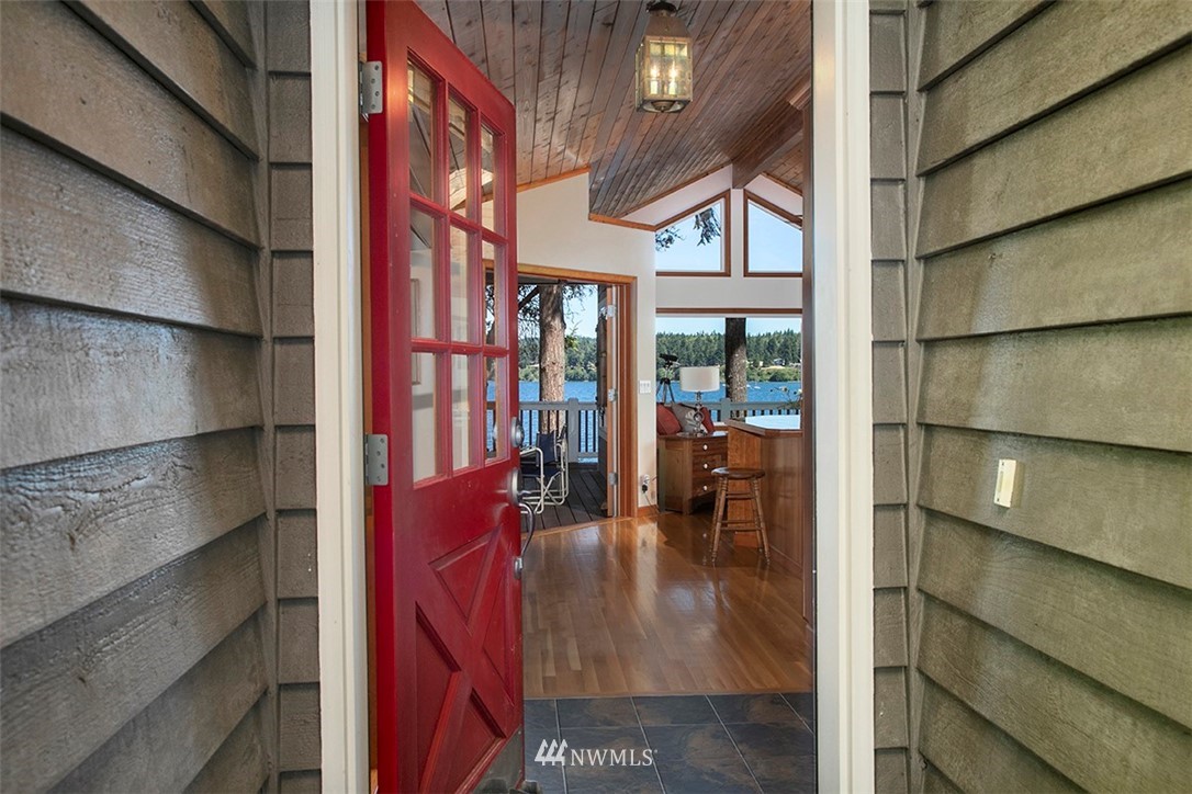 5279 Bercot Road Freeland, WA 98249 - Photo 10 of 37 Gallery Image 10