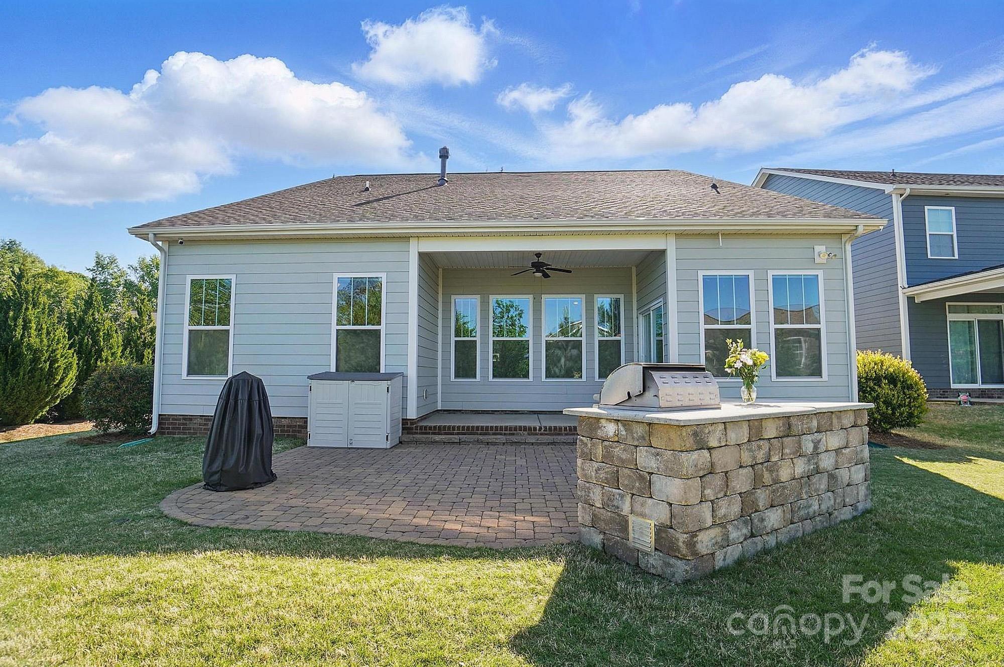 5004 Oakmere Road Waxhaw, NC 28173 - Photo 46 of 48 a front view of a house with garden