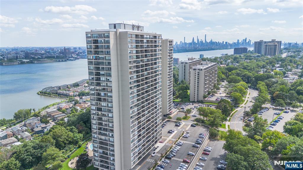 6 Horizon Road, Unit 2702 Fort Lee, NJ 07024 - Photo 18 of 19 Gallery Image 18