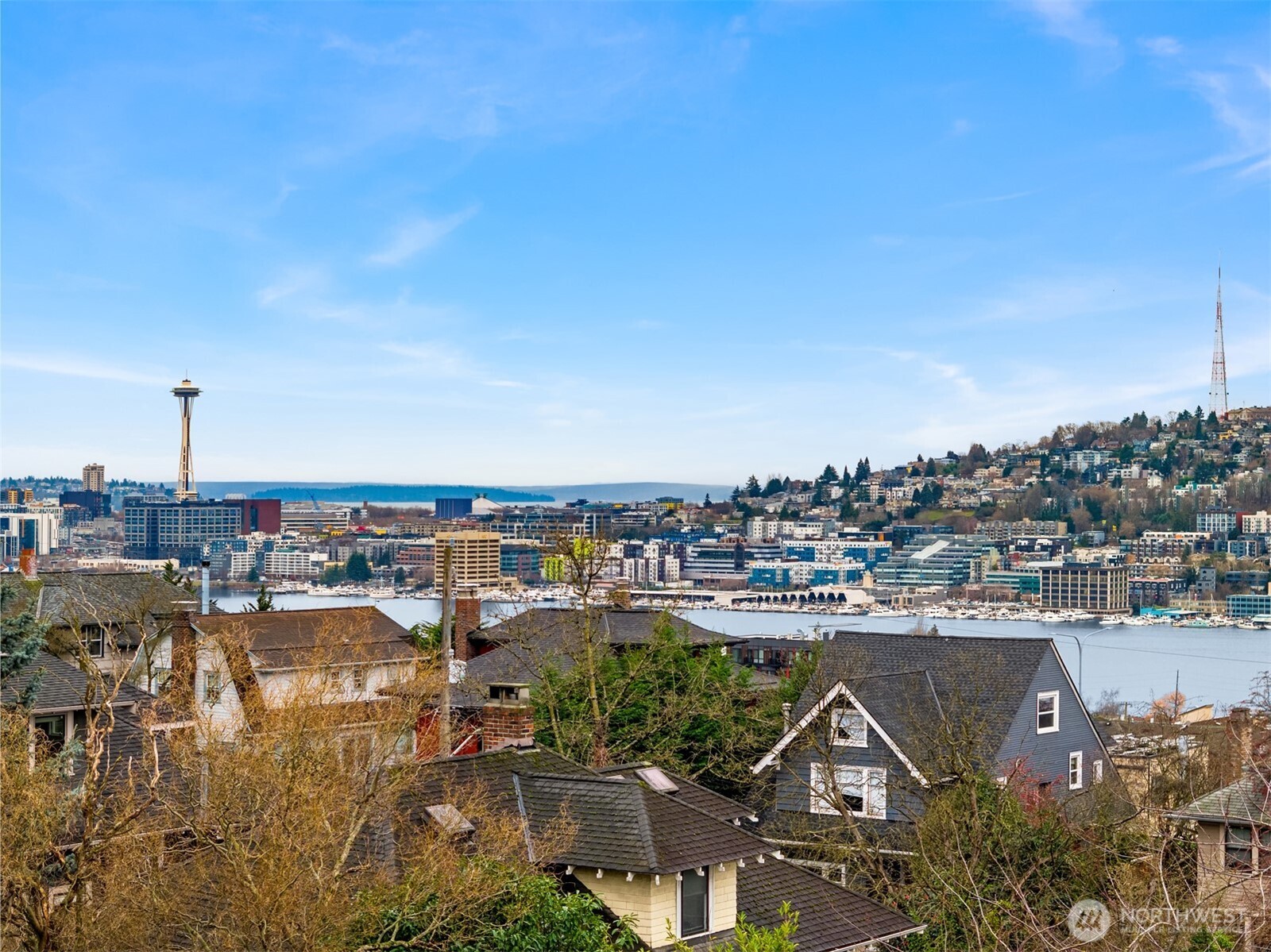 2337 10th Avenue East, Unit D Seattle, WA 98102 - Photo 11 of 17