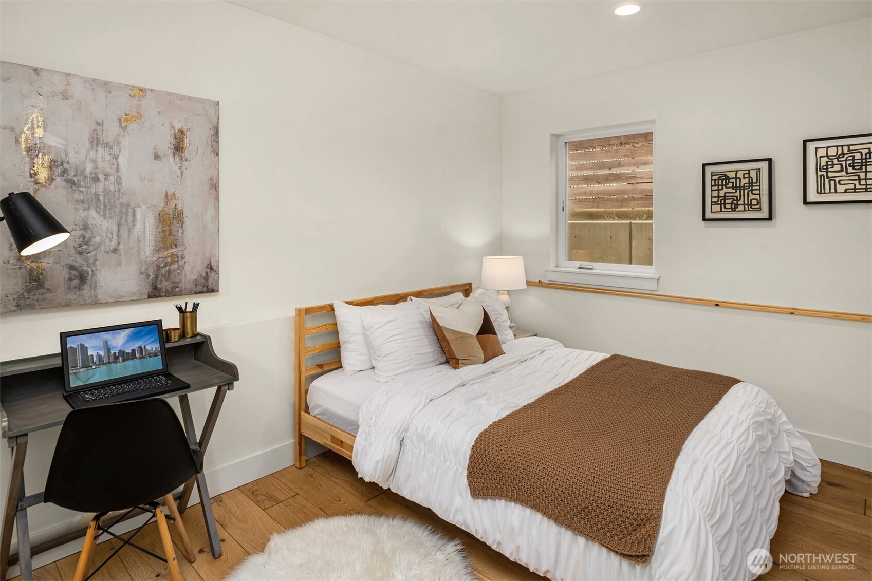 2337 10th Avenue East, Unit D Seattle, WA 98102 - Photo 7 of 17