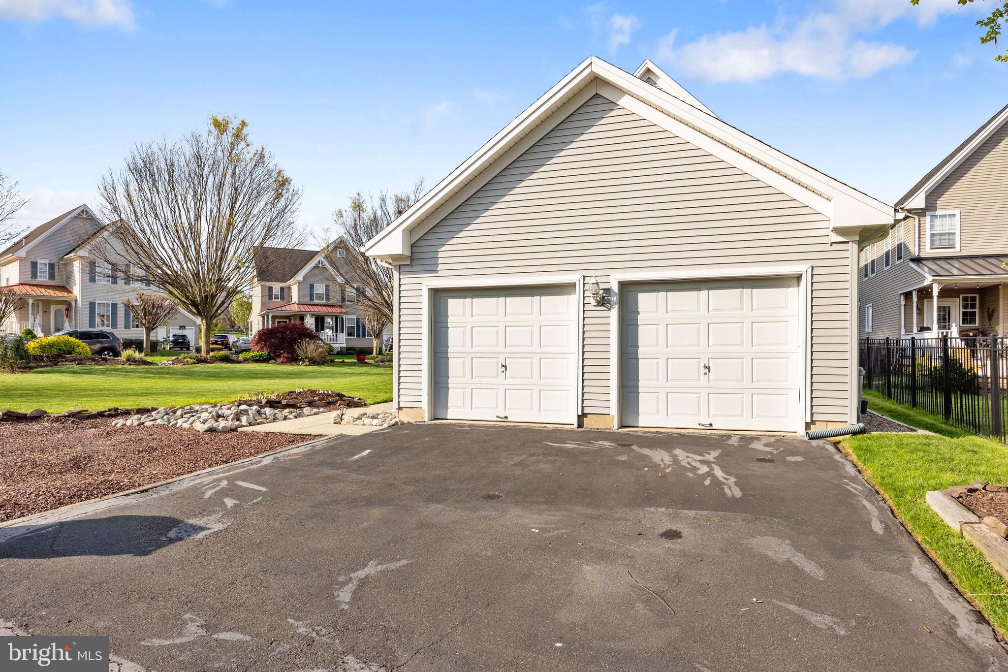 24 Valentine Road Ivyland, PA 18974 - Photo 8 of 41 Two-Car Garage