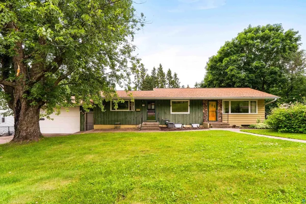 $389,900 | 140 West Faribault Street, Duluth, MN 55803