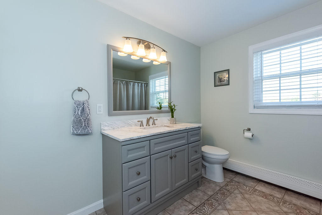 28 Beech Road South Berwick, ME 03908 - Photo 21 of 34 DSC_2466