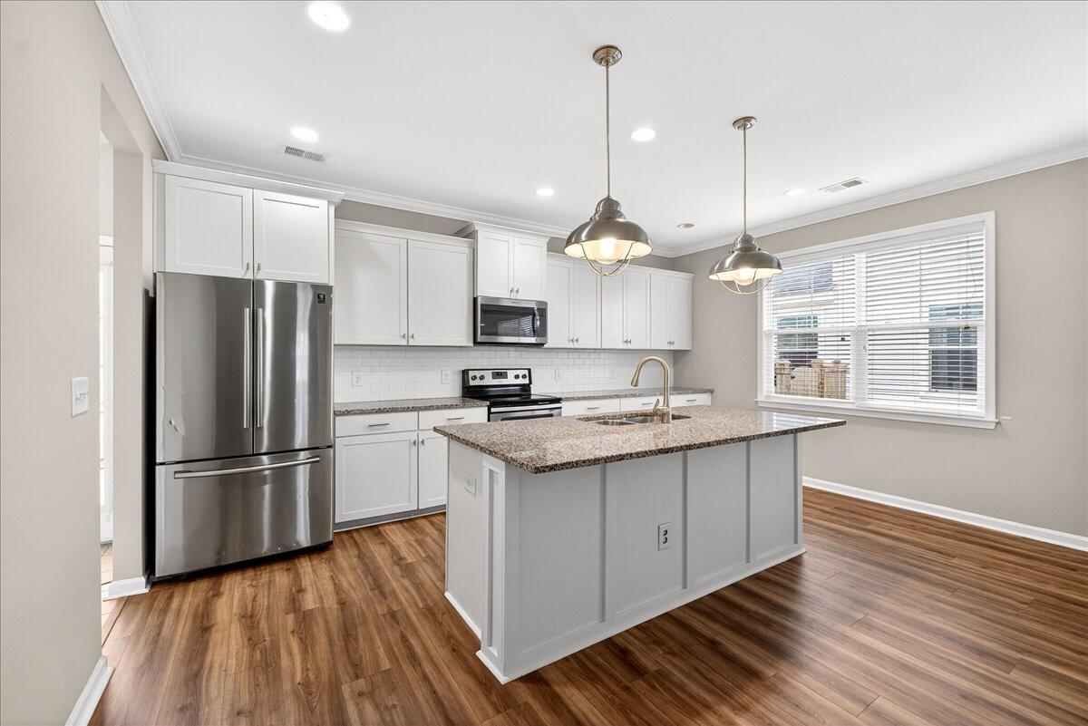 125 Yorkshire Drive Moncks Corner, SC 29461 - Photo 11 of 47 11