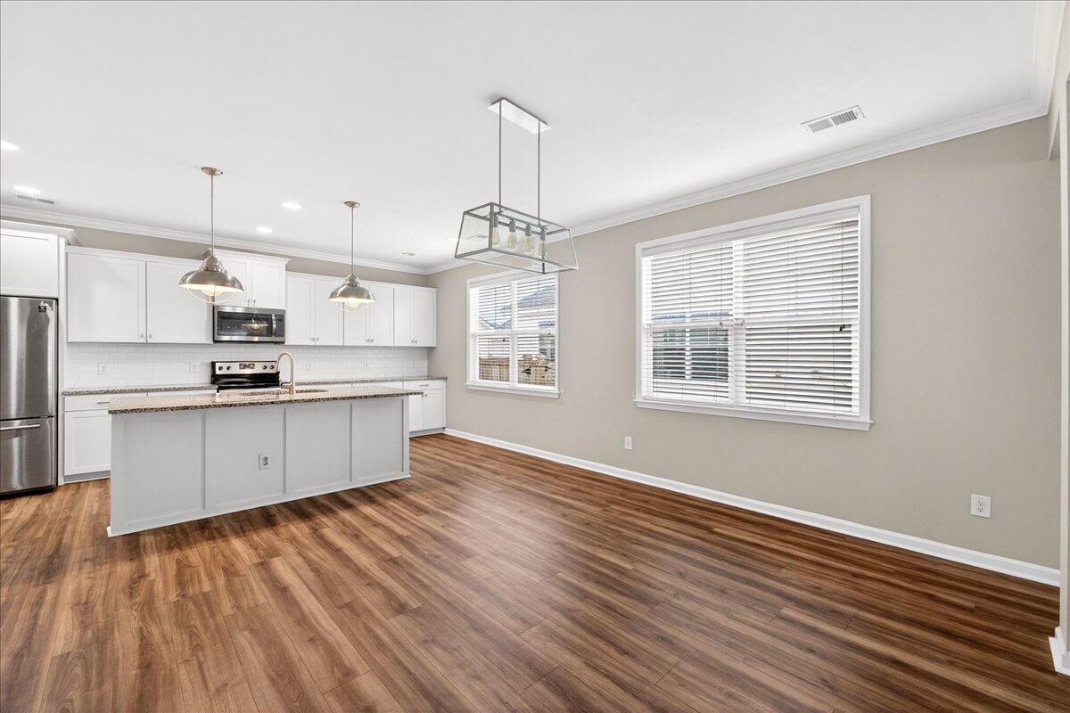 125 Yorkshire Drive Moncks Corner, SC 29461 - Photo 8 of 47 8