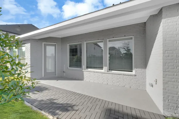 $665,999 | 127 Chatsworth Lane, Conroe, TX 77384